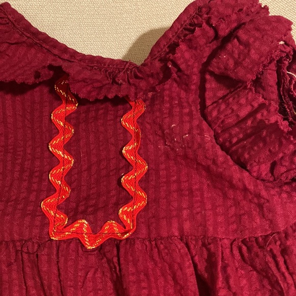 Vintage Red Metal Doll Trunk With Handmade Doll Clothes - Picture 11 of 16